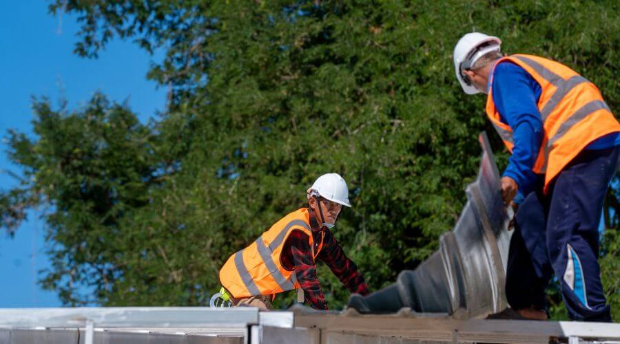 Professional gutter cleaning in Upper Black Eddy, PA